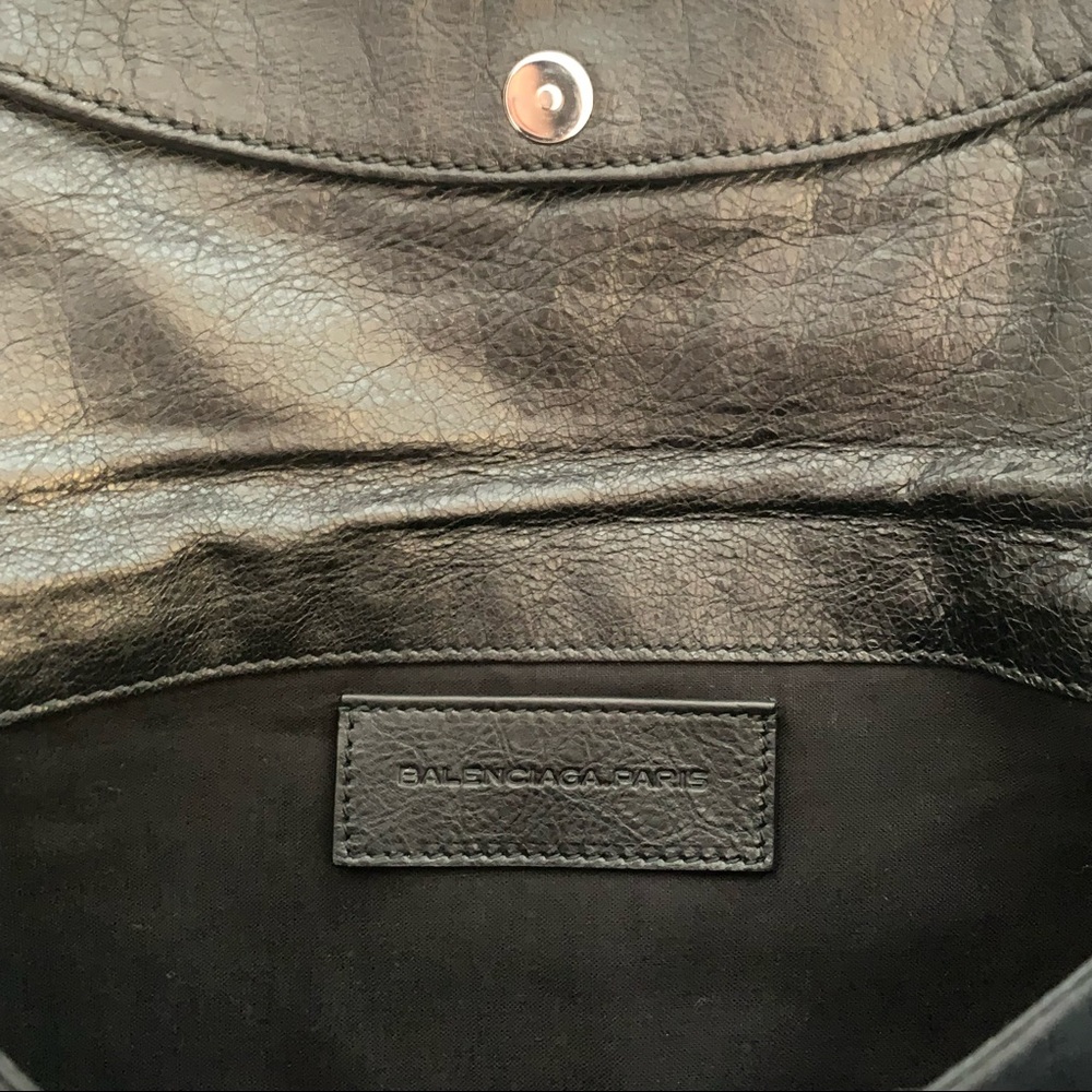 Balenciaga Giant Silver Hardware Envelope Clutch - Picture 5 of 9